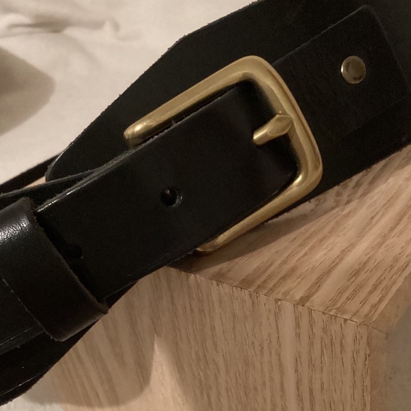 J. Crew wide belt in natural leather.